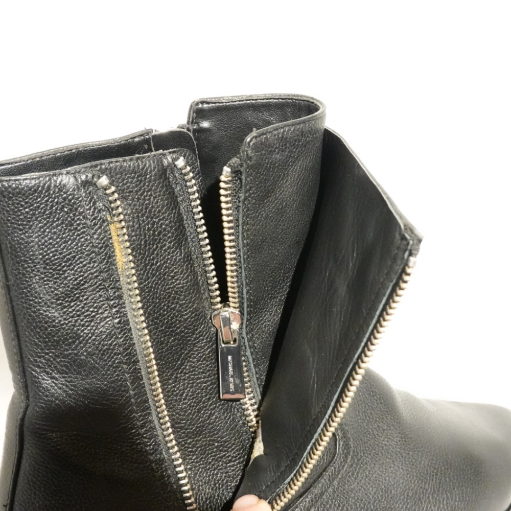 MICHAEL KORS Black Triple Zippered Ankle Moto Boots w/Lugg Soles, size 8½M - Picture 10 of 11
